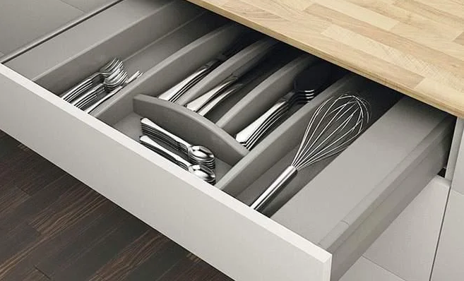 Лотки  для столовых приборов